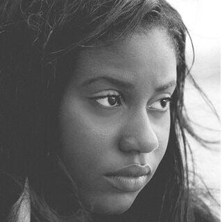 _1669621502.girl-alone-lonely-depressed-psychology-emamzadeh.jpg