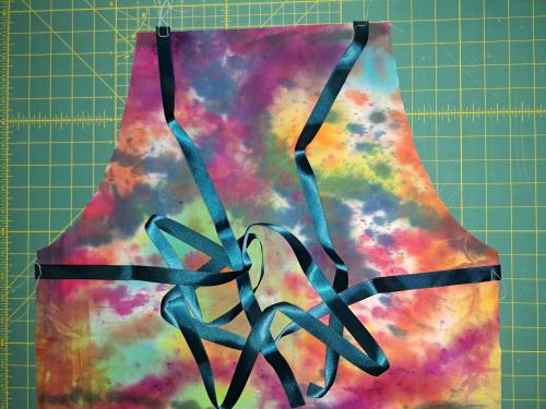 apron-ribbons_1752352828.jpg