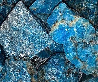 raw-blue-apatite-400x_1724648566.jpg