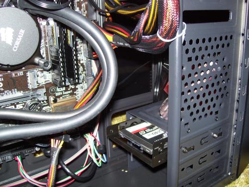 08-08-computer-build-08_1735783995.JPG