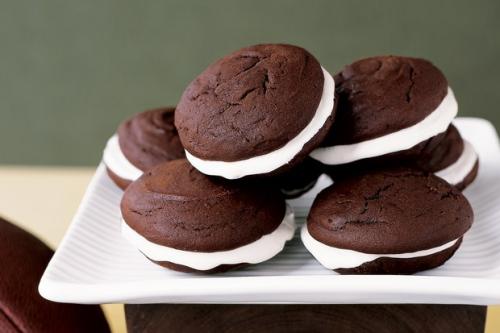 _1658101229.chocolatewhoopeepie.jpg