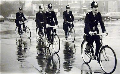 british-police-escort_1786680806.jpg