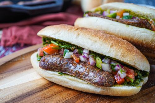 choripan-argentinian-chorizo-sandwiches-1-of-3_1771640839.jpg