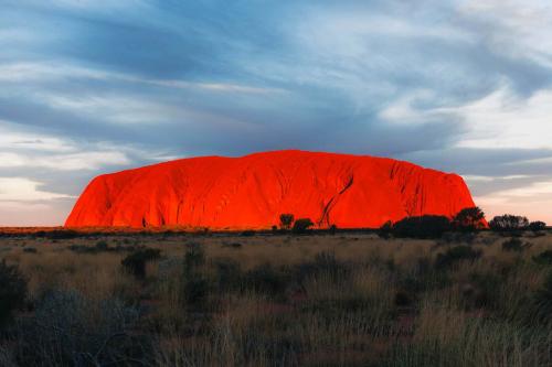sunset-uluru_1767106667.jpeg