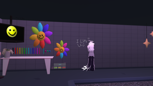 vrchat-2025-11-03-00-22-35-120-1920x1080_1762151192.png