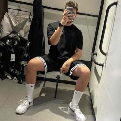 User Profile: Ruyinnk