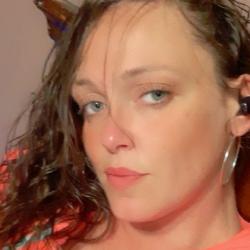 User Profile: SocialableSugar88